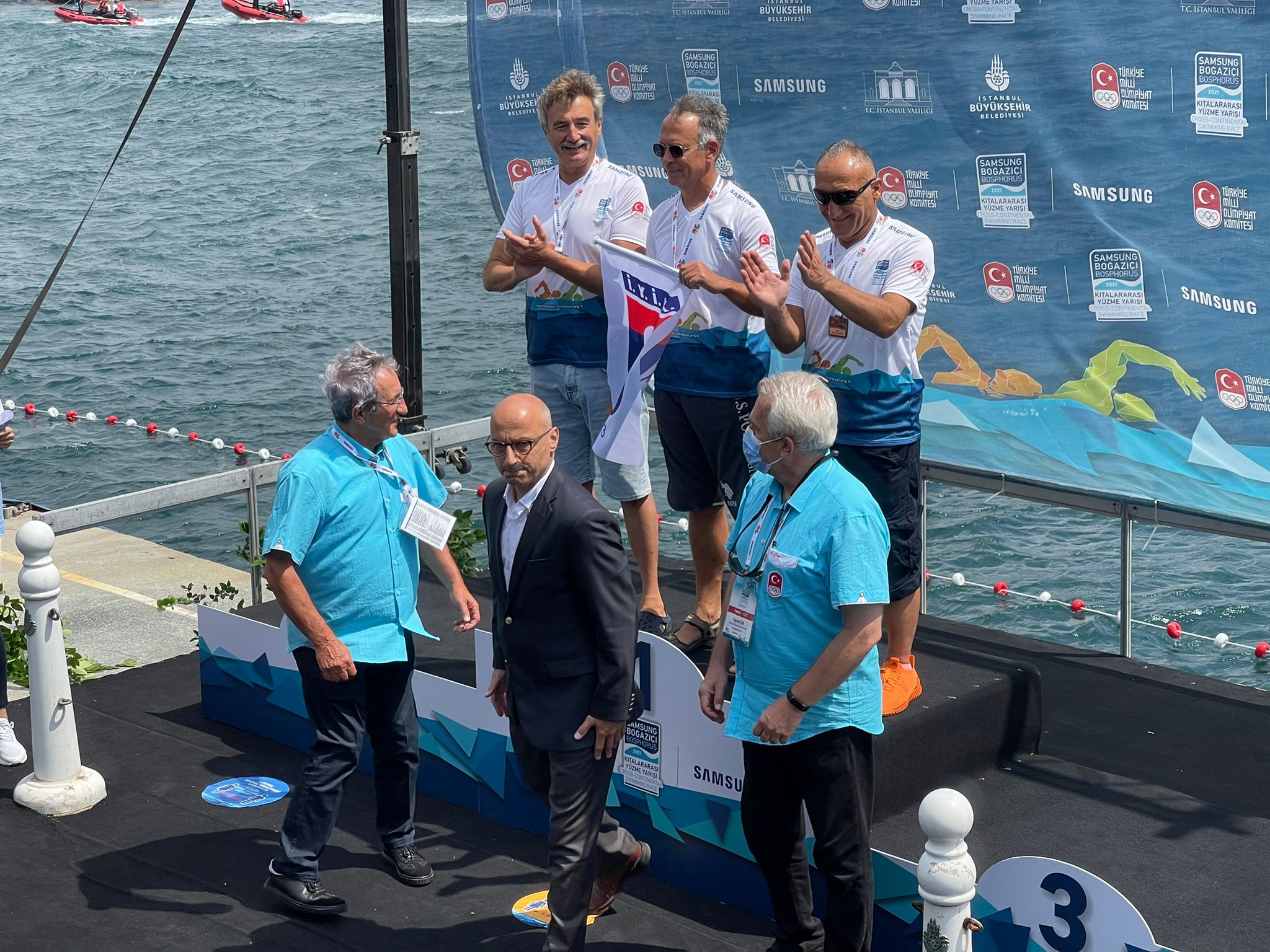 KÜRŞAD TÜZMEN RANKED SECOND PLACE IN THE 2021 BOSPHORUS CROSS-CONTINENTAL SWIMMING RACE.